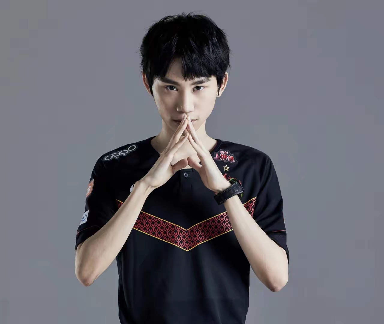 爱游戏-关于FPX引发争议！，Doinb官方宣布爆冷新规气势如虹延续的信息